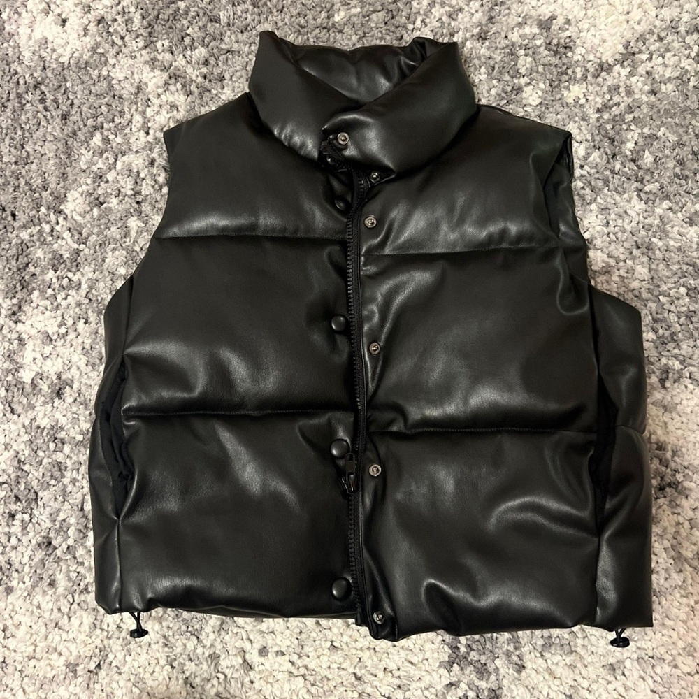 Pacsun Puffer Vest